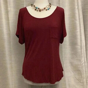 Adam Levine Essential Boyfriend’s Maroon Scoop Neckline Tee